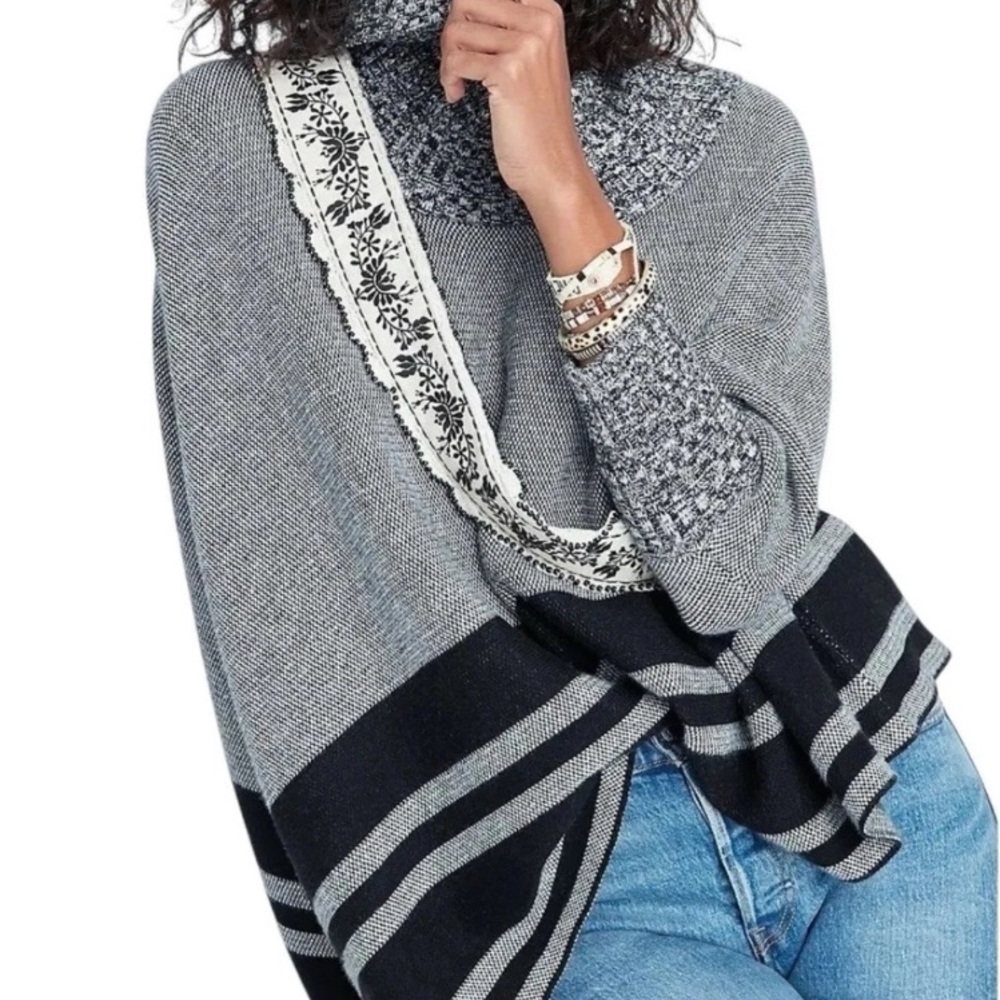 Maeve by Anthropologie Grey Oversized Cowl Neck Poncho Sweater Woman’s Size XS/S